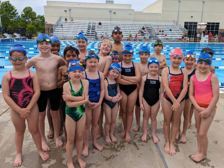 younger swimmers group picture